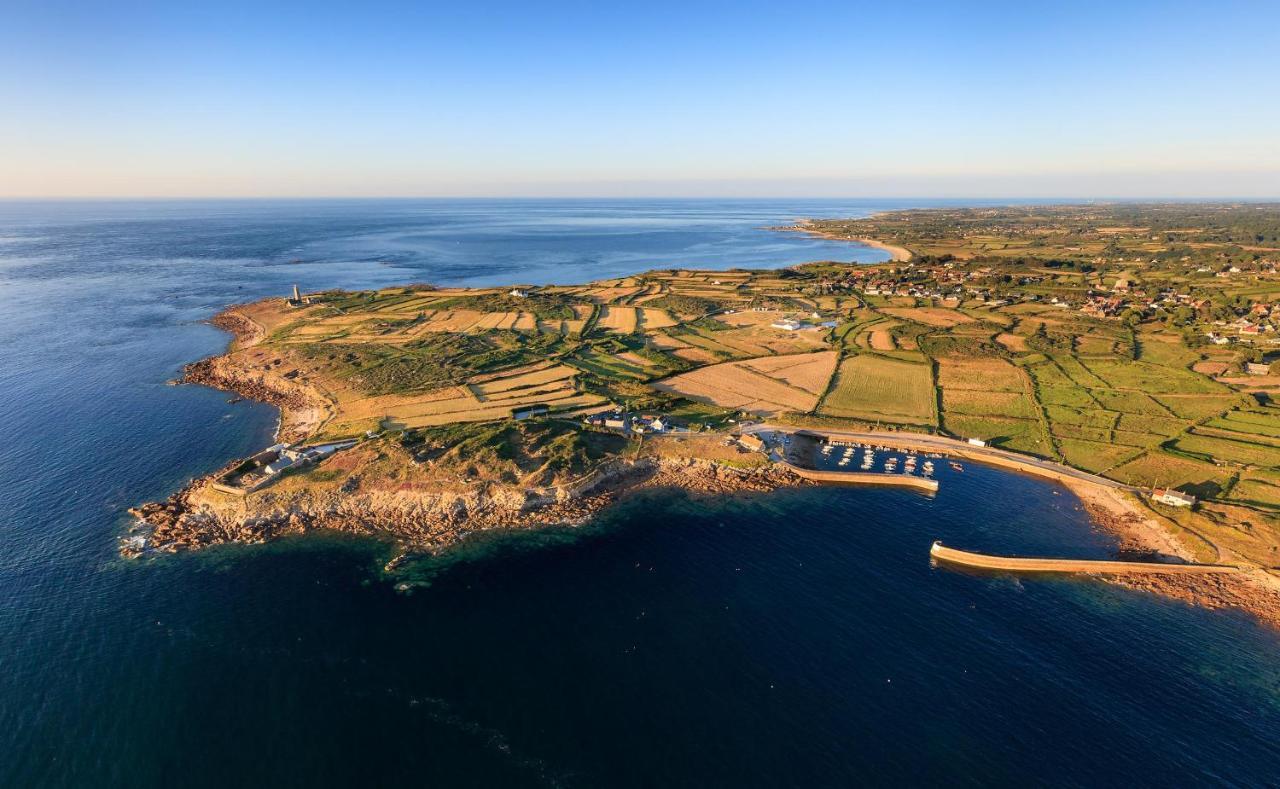 Maison Normande Proche De La Mer Et Des Commodites Villa Quettehou Eksteriør bilde